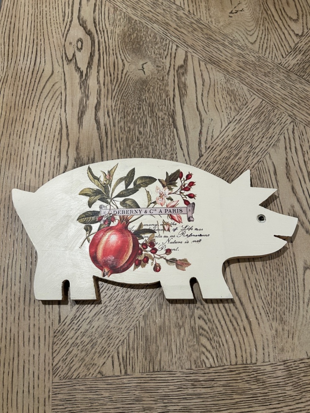 Decorative Wooden Pig Cutting Board